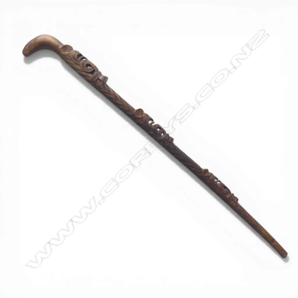 A 19thC Māori carved (toko toko) walking stick, Image 1++