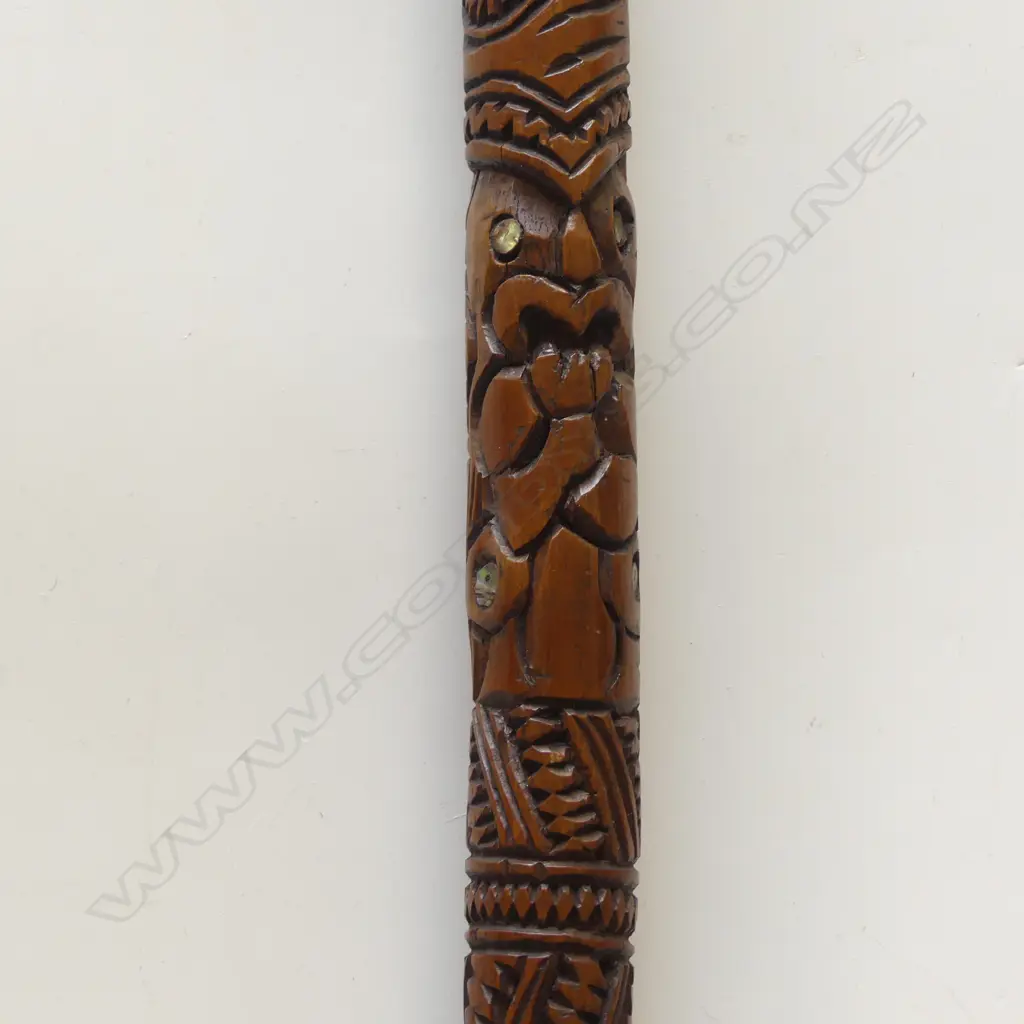 A 20thC Māori carved walking stick, with bands of figure, Image 1++