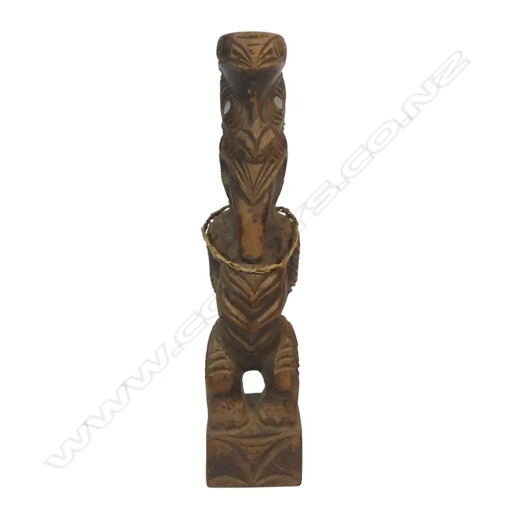 A Māori carved tekoteko, Image 1++
