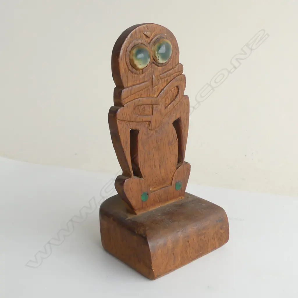 Vintage folk art tiki with cats eye eyes, raised on block base. H.155mm Image 1++