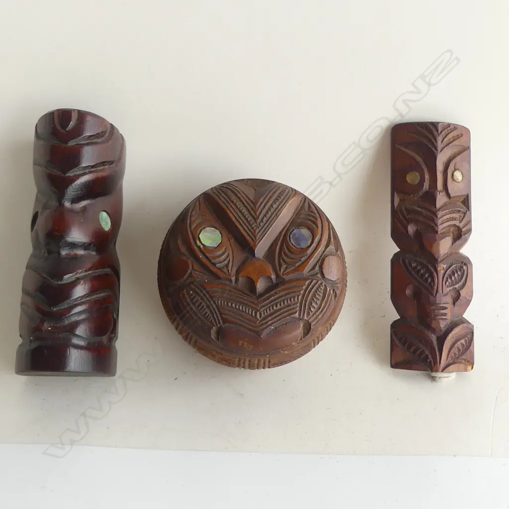 Vintage Māori carved lidded box, Image 1++