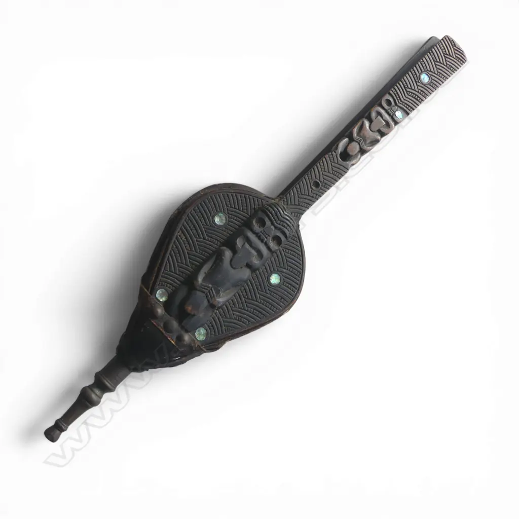 Early 1900's Māori folk art bellows, Image 1++