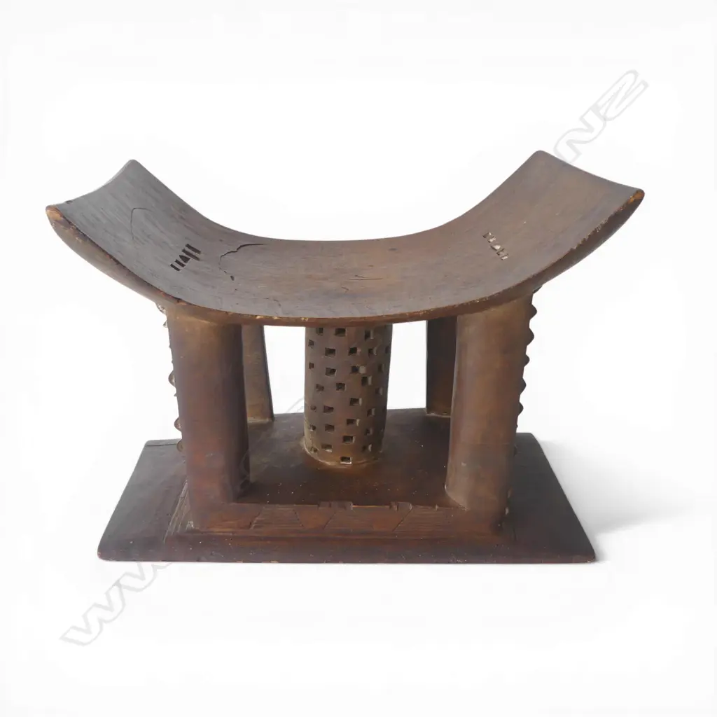 An Ashanti Stool, Image 1++