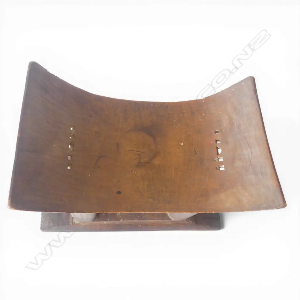 An Ashanti Stool, Image 1++