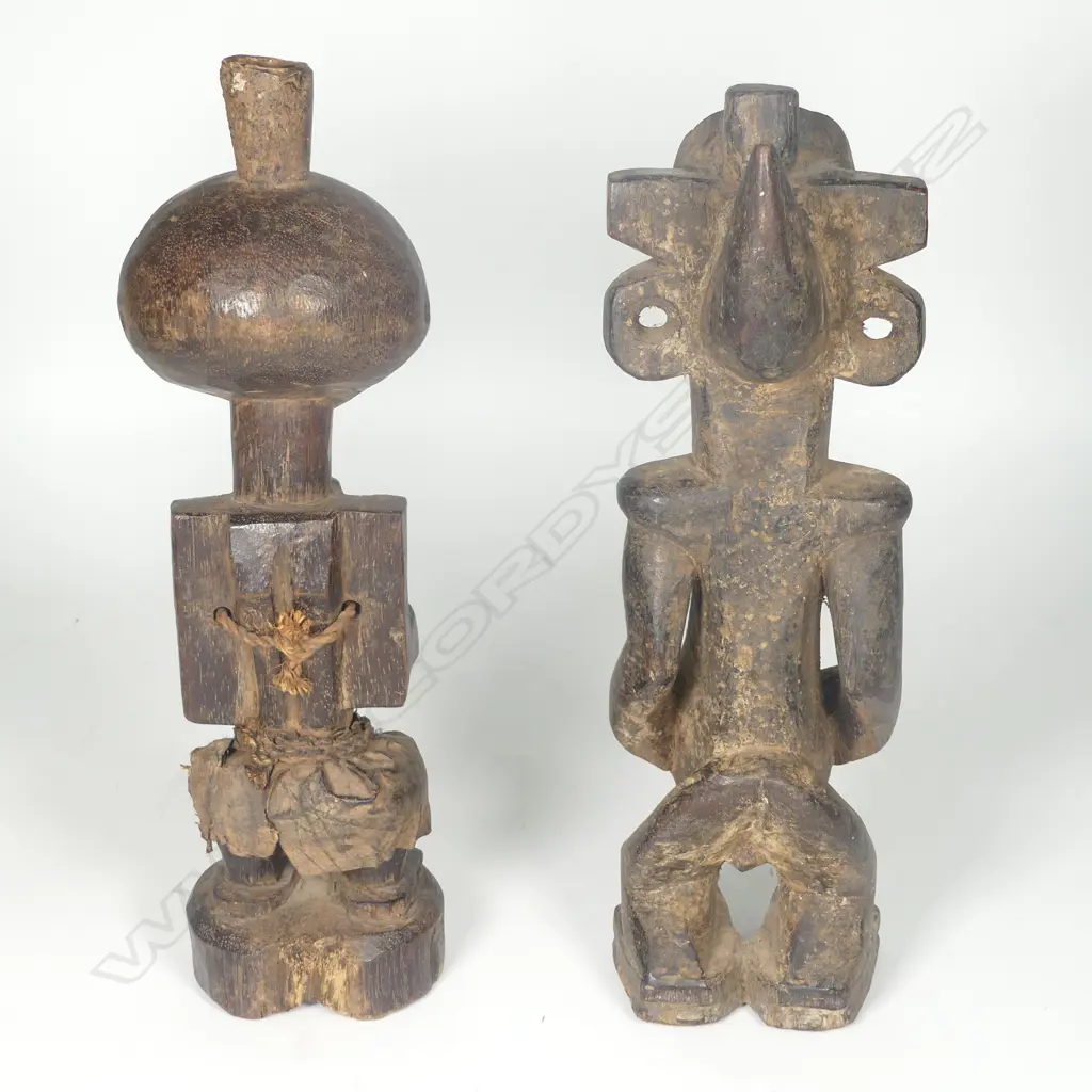 Two carved African tribal figures Image 1++