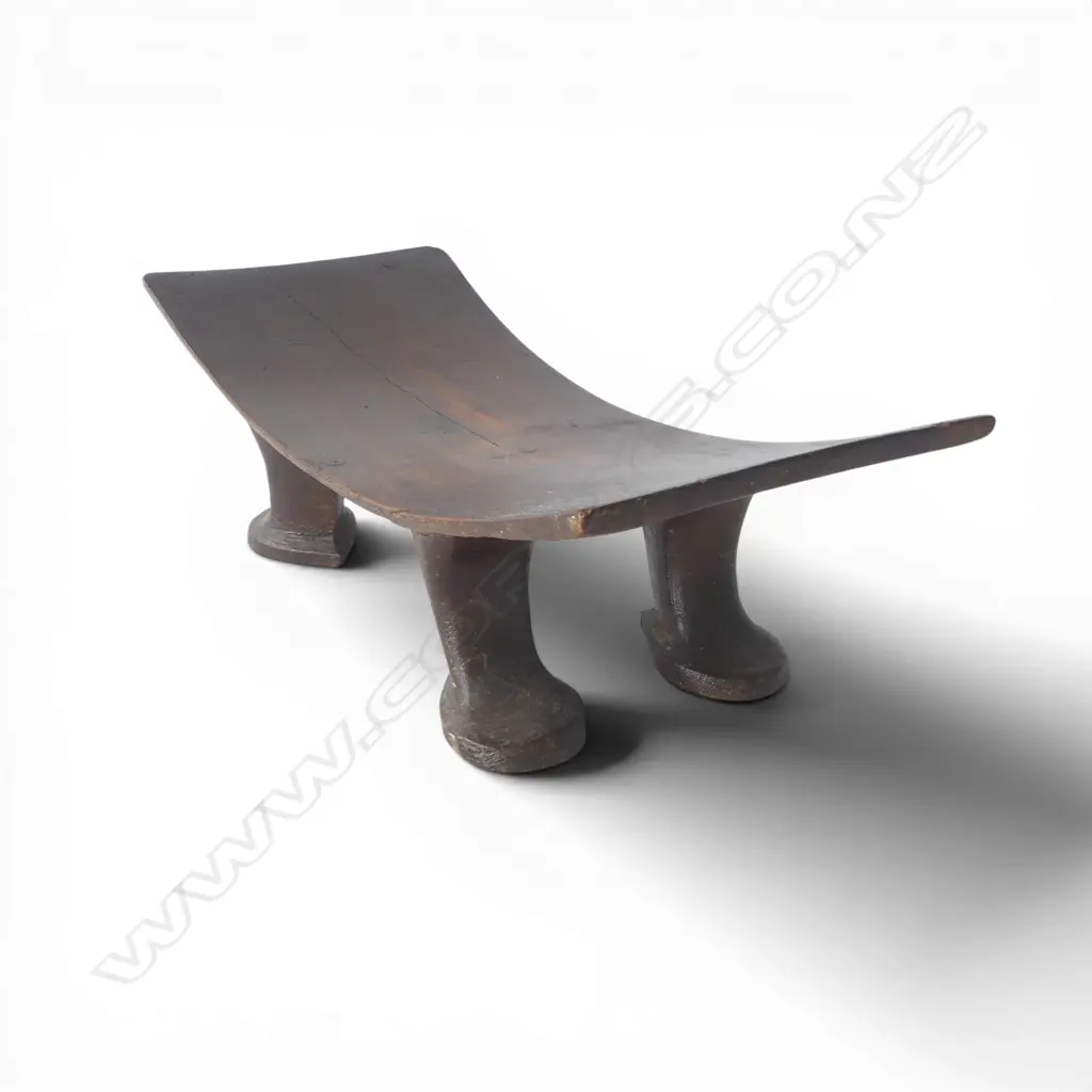 A Cook Island No'oanga seat, Image 1++