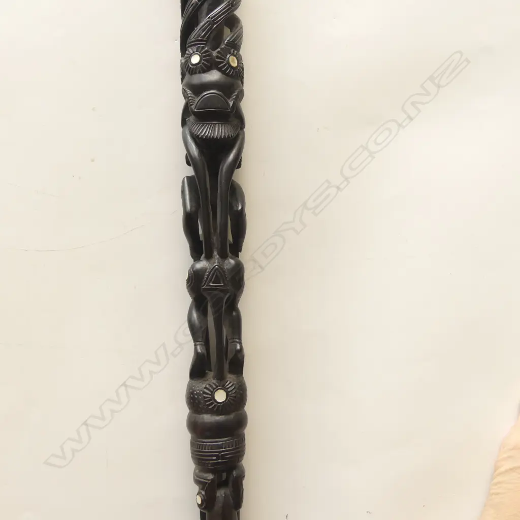 A 20thC Solomon Island figural walking stick, Image 1++