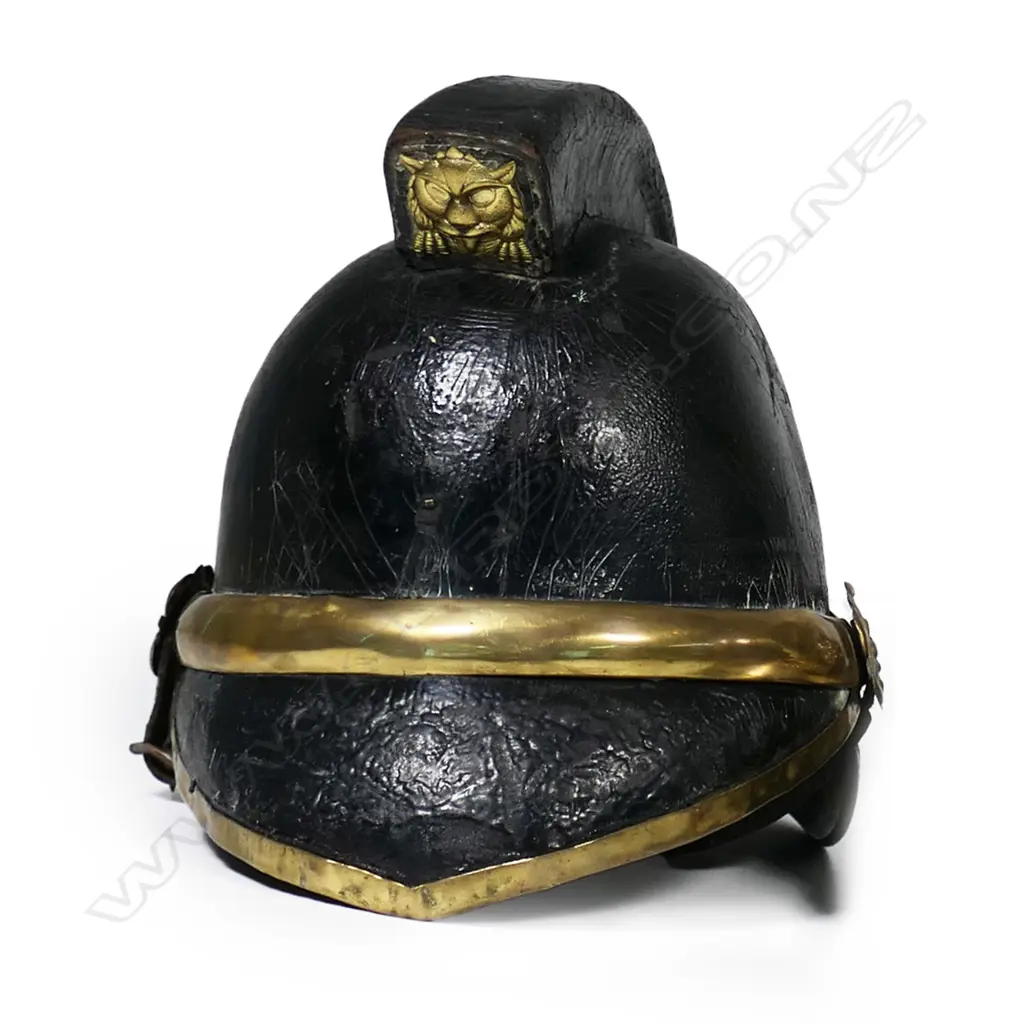 A Victorian fireman's helmet, Image 1++