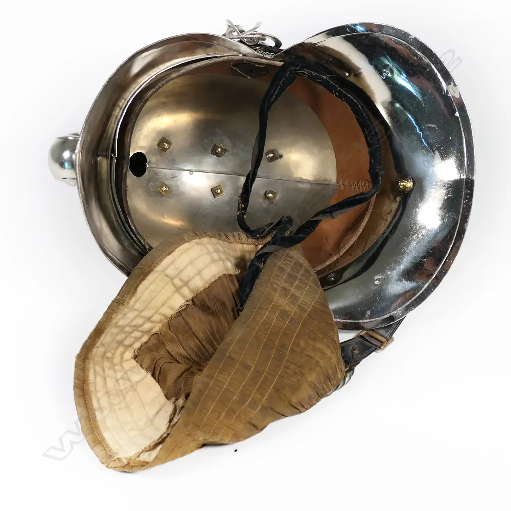 A vintage chrome fireman's helmet, Image 1++