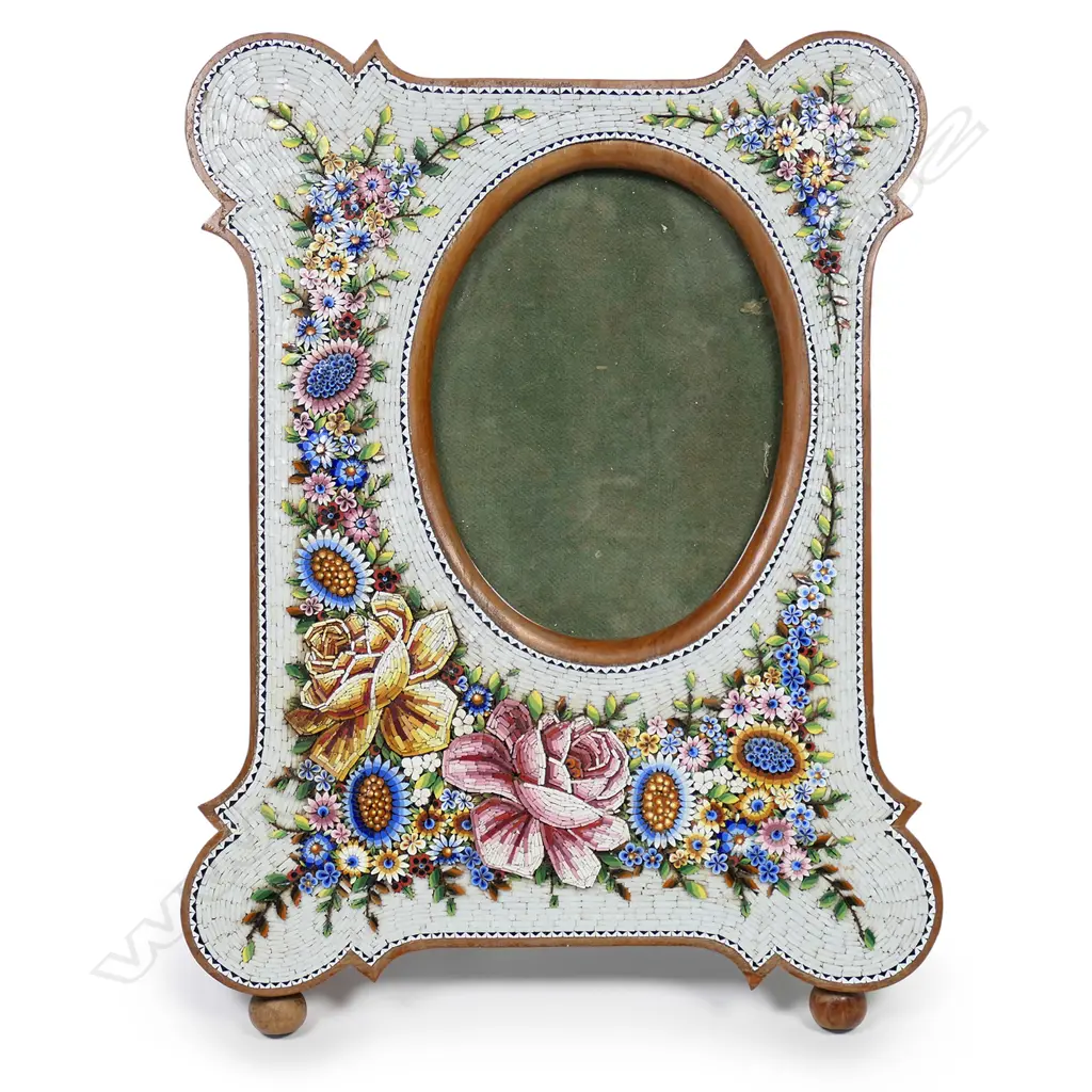 An early 20thC Italian micro mosaic photo frame, Image 1++