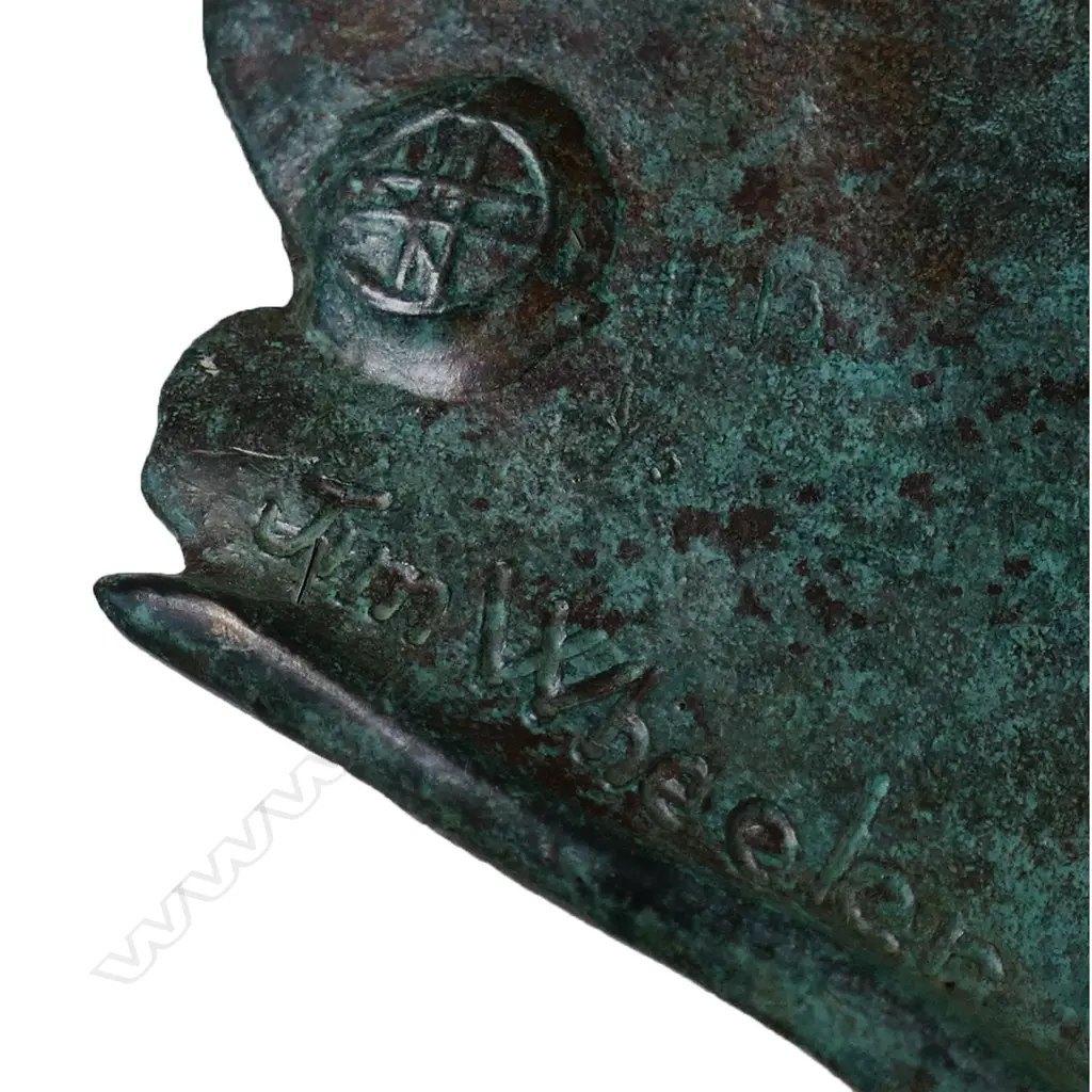 A Jim Wheeler (NZ/USA 1952-) bronze leaf sculpture, Image 1++