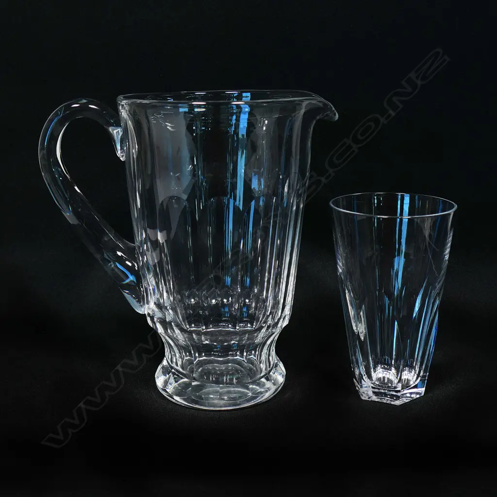 A Waterford water jug and eight tumblers, Image 1++
