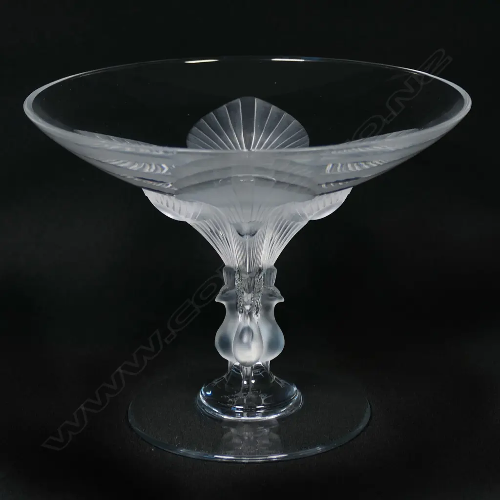 A Lalique 'Virginia' etched glass comport, Image 1++