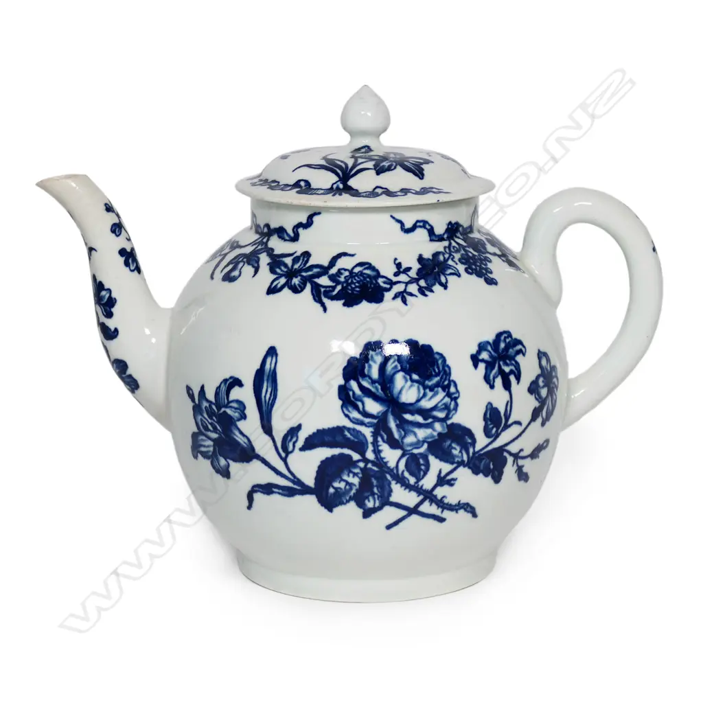 A c.1770 First Period Worcester extra-large teapot, Image 1++