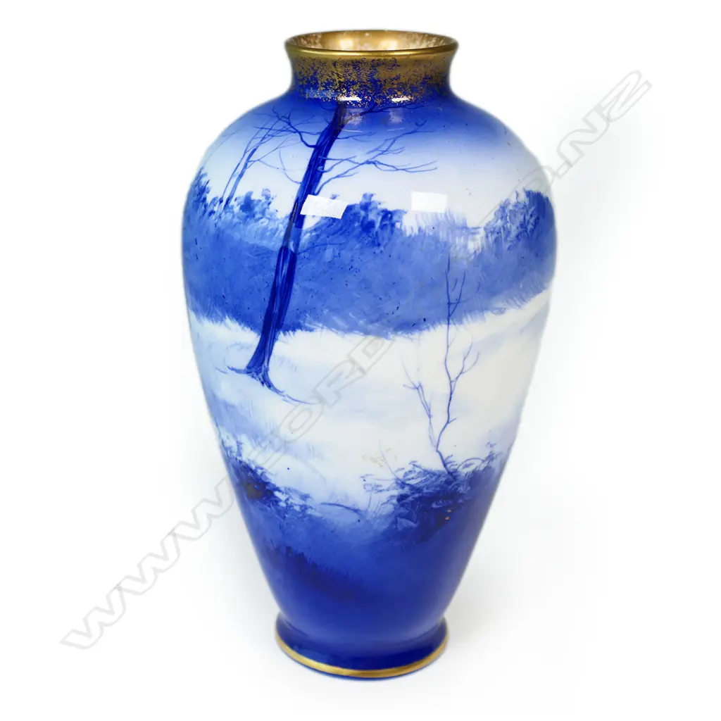 A Doulton 'Blue Children' ovoid vase, Image 1++