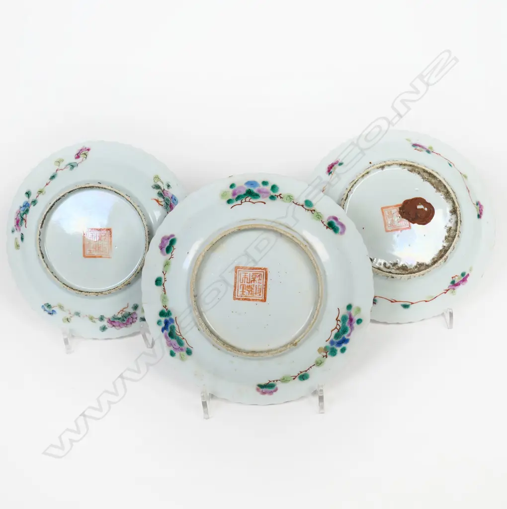A set of three late 19thC Chinese export side plates, Image 1++