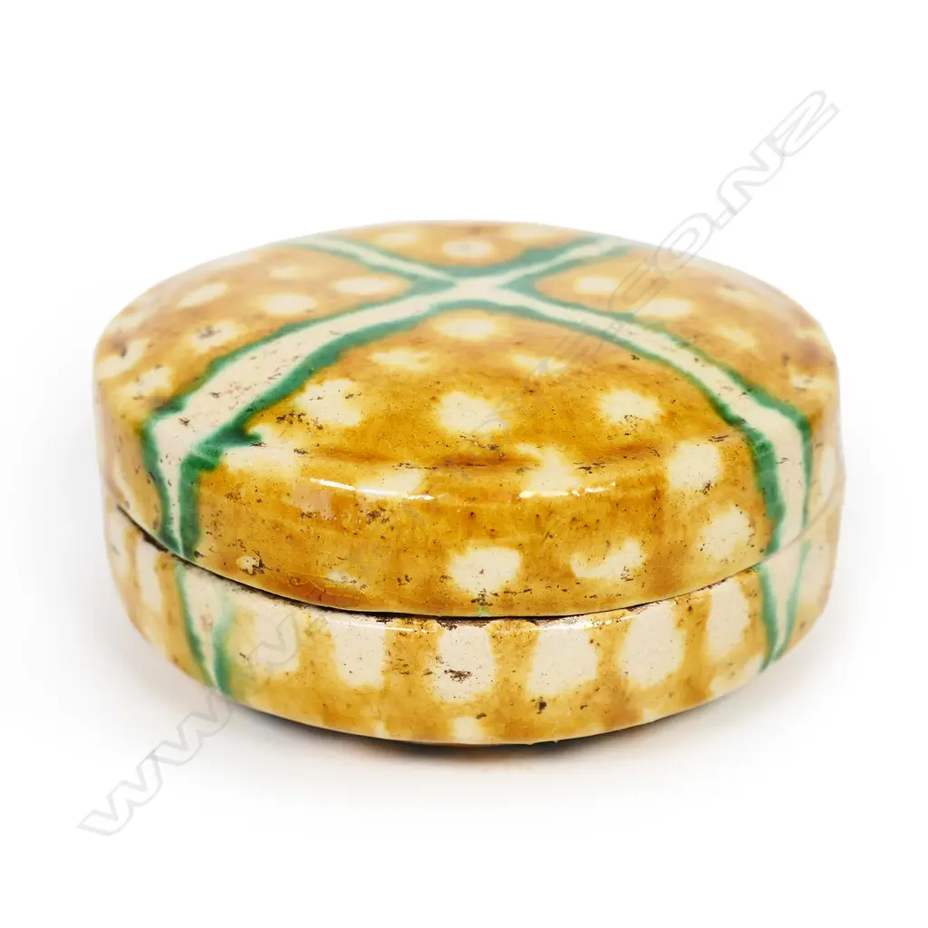 A Chinese Tang style lidded seal ink box, Image 1++