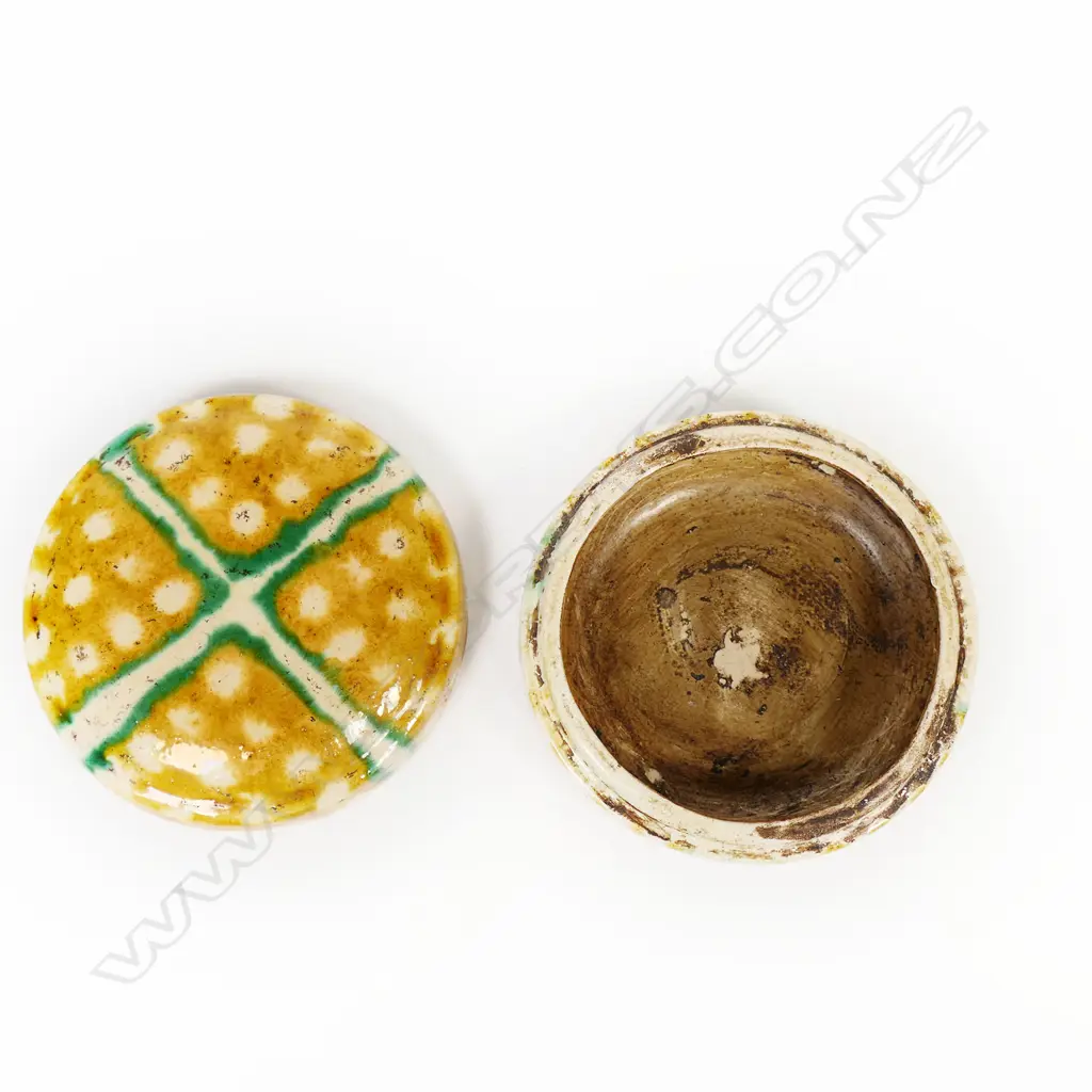 A Chinese Tang style lidded seal ink box, Image 1++