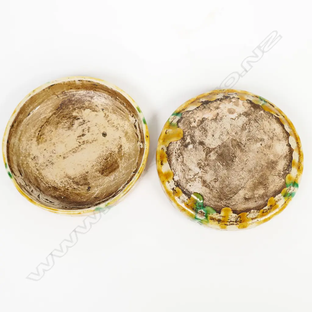 A Chinese Tang style lidded seal ink box, Image 1++