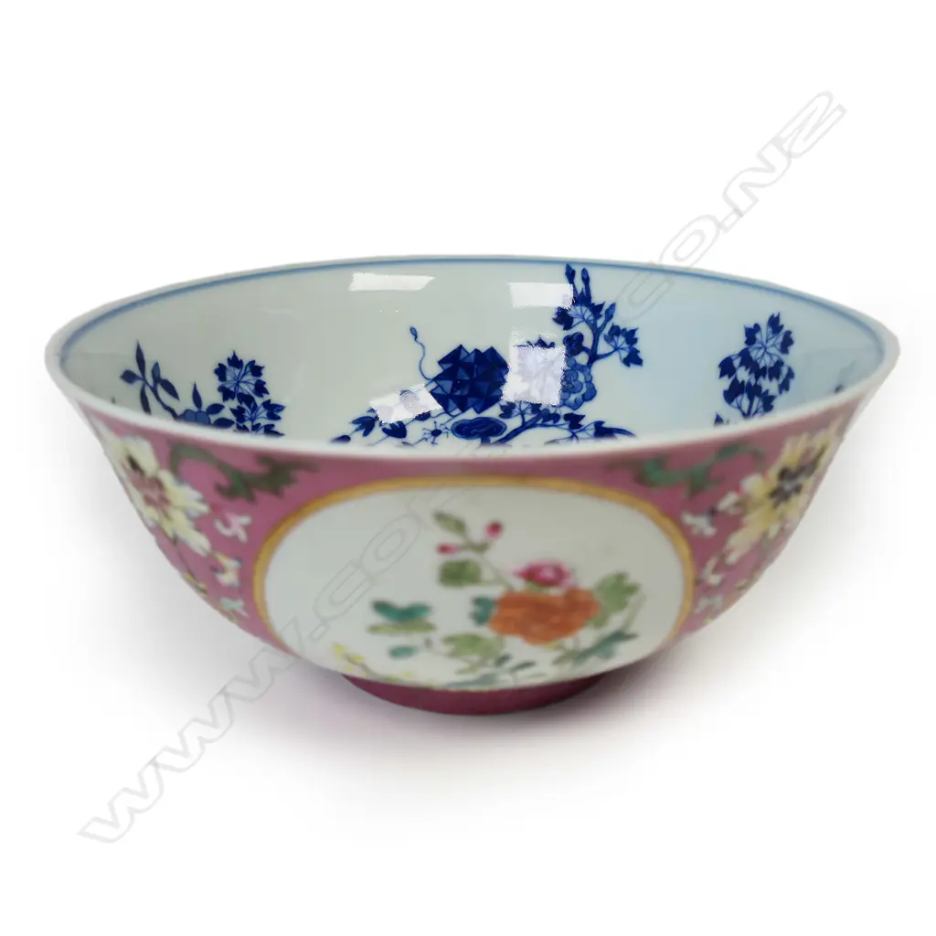 A quality Chinese imperial palace type bowl, Image 1++