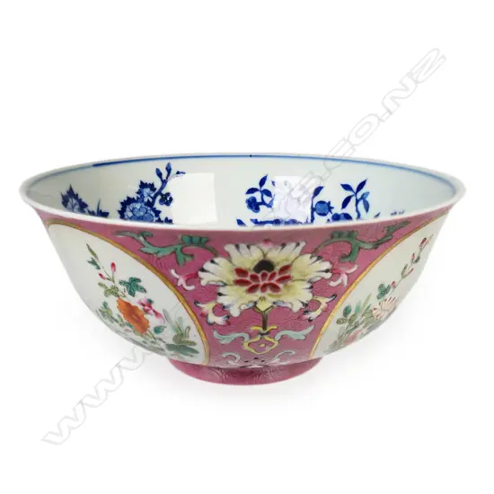 A quality Chinese imperial palace type bowl,
