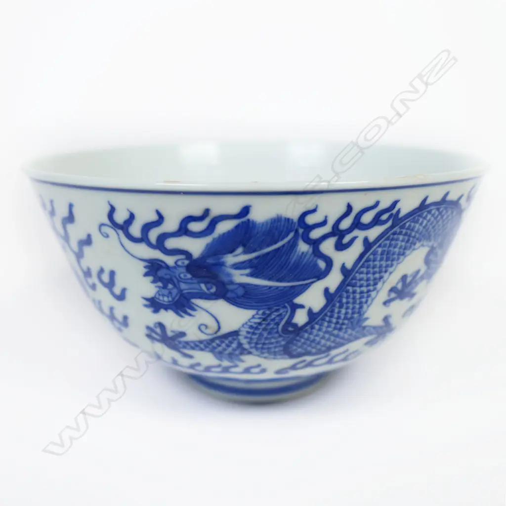 A quality Chinese underglaze blue bowl, Image 1++