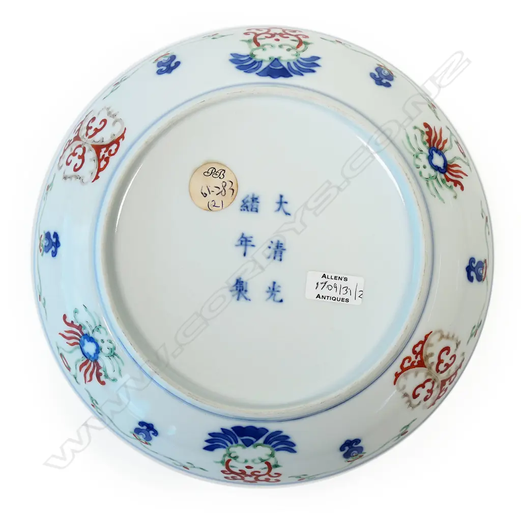 A Chinese imperial style doucai glazed saucer dish, Image 1++