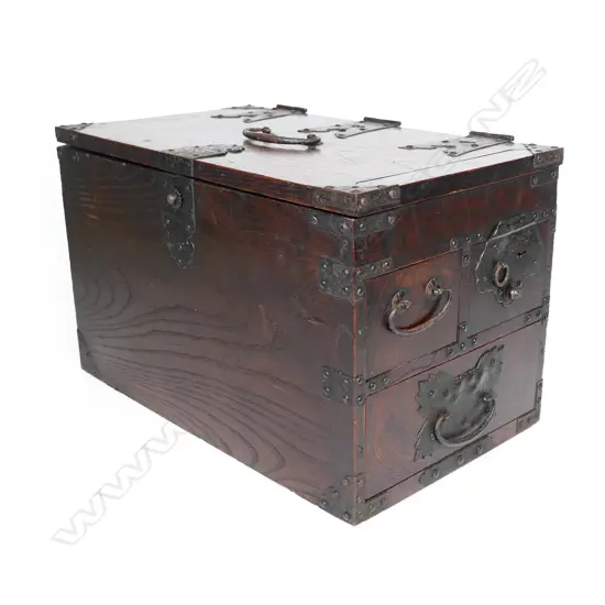 A 19thC Japanese Meiji suzuri-bako calligraphy artists travelling box,