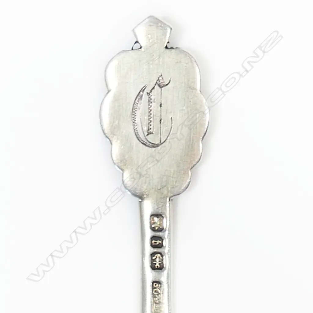 A Victorian silver caddy spoon, Image 1++