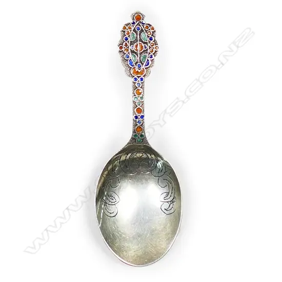 A Victorian silver caddy spoon,