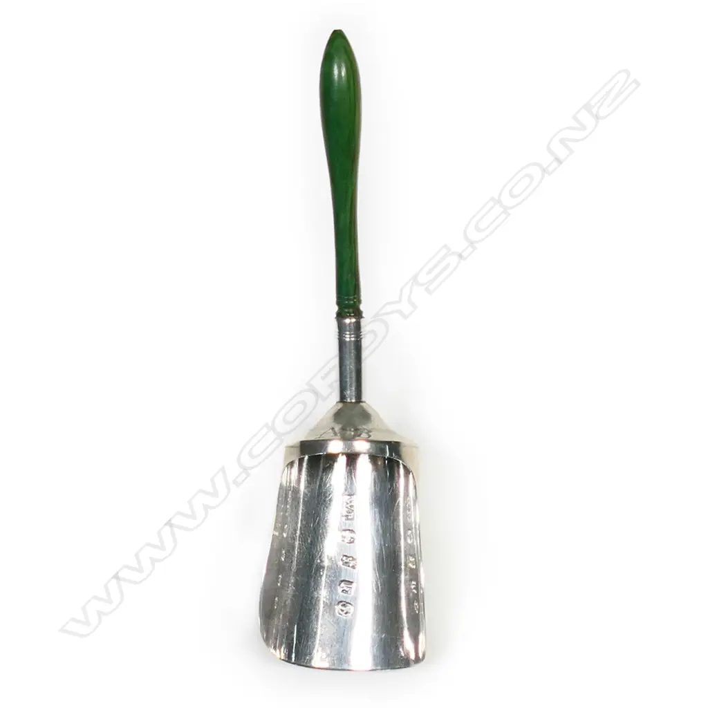 A George III silver novelty caddy spoon, Image 1++