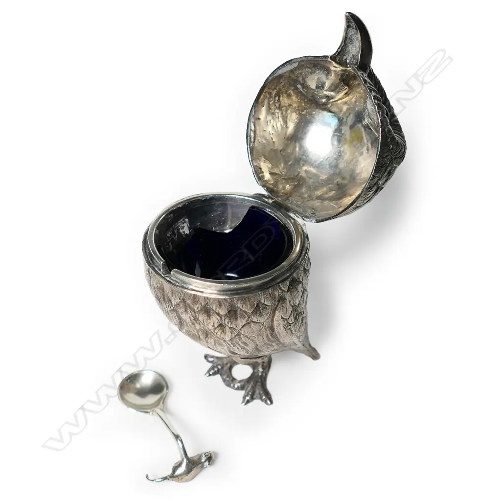 A sterling silver novelty condiment set, Image 1++