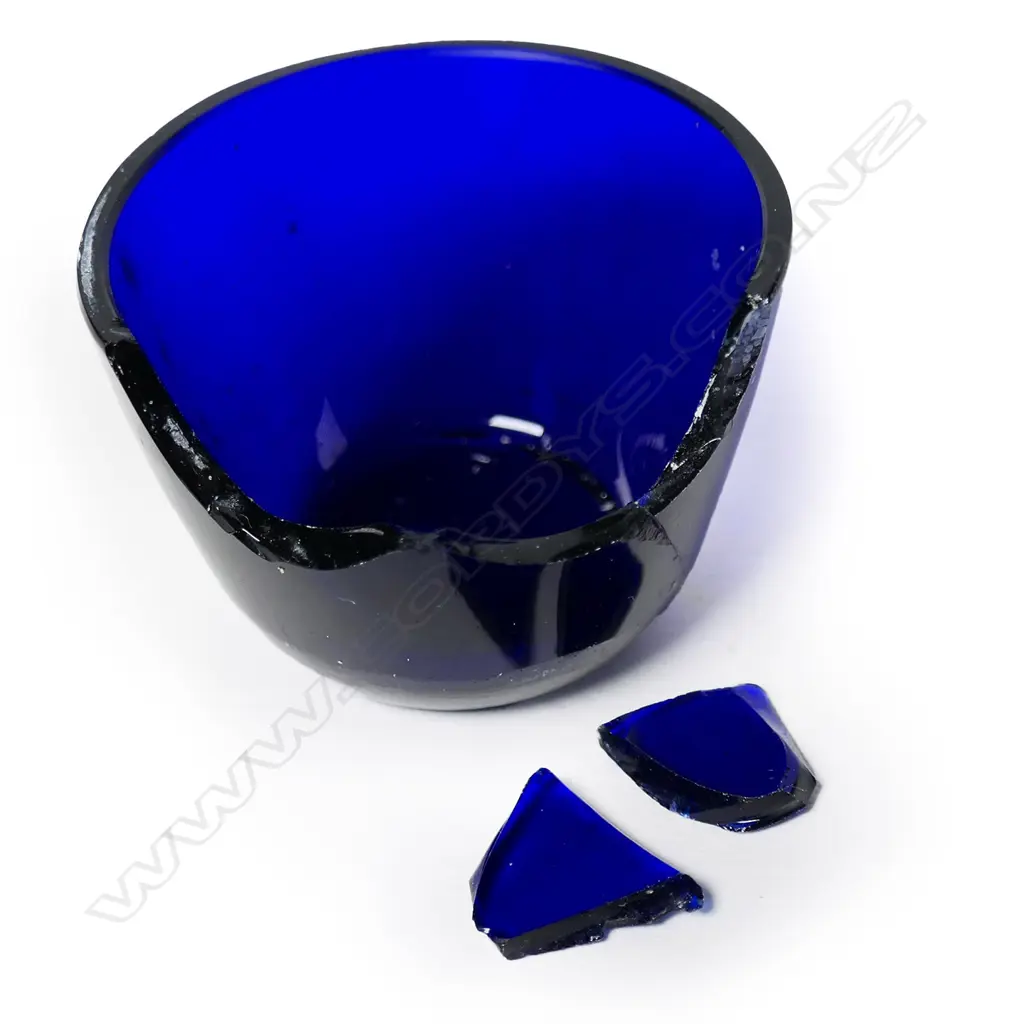 A sterling silver novelty condiment set, Image 1++
