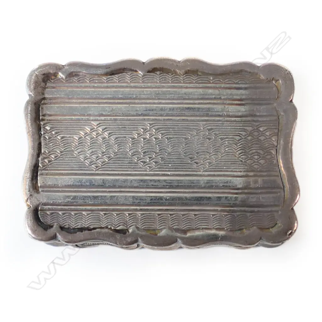 A Victorian silver vinaigrette, Image 1++