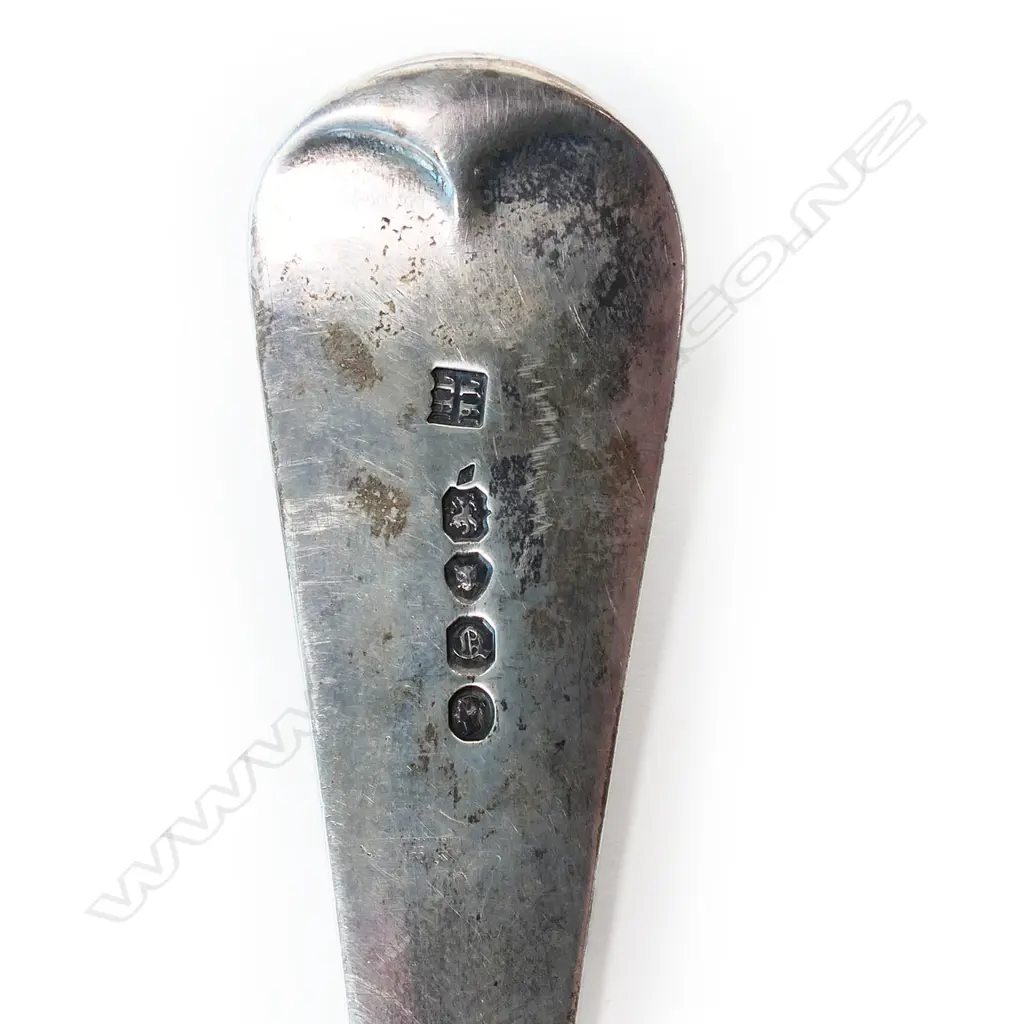 Victorian silver soup ladle, Image 1++