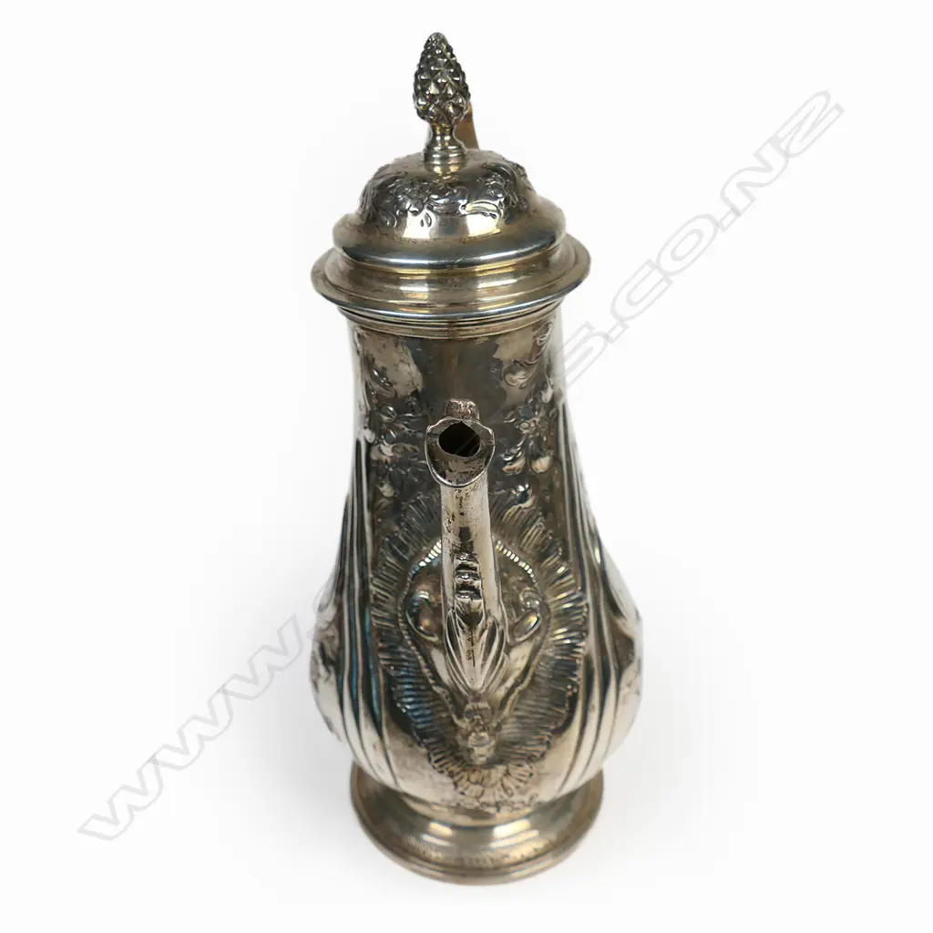 A George I silver baluster coffee pot, Image 1++