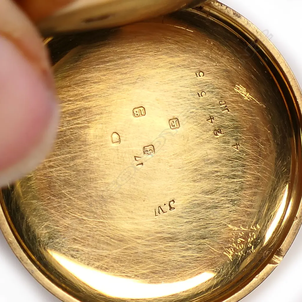 A Victorian 18ct gold half hunter pocket watch, Image 1++