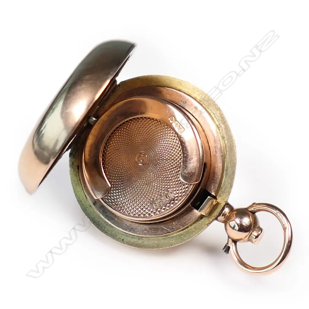 An Edwardian 9ct rose gold sovereign case, Image 1++