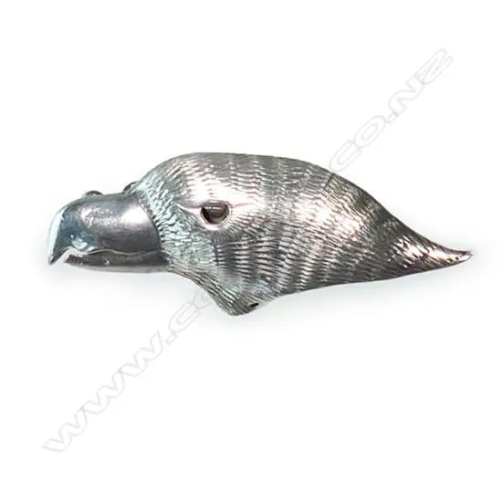 Tony Buller (Patoni) NZ silver falcon head brooch,