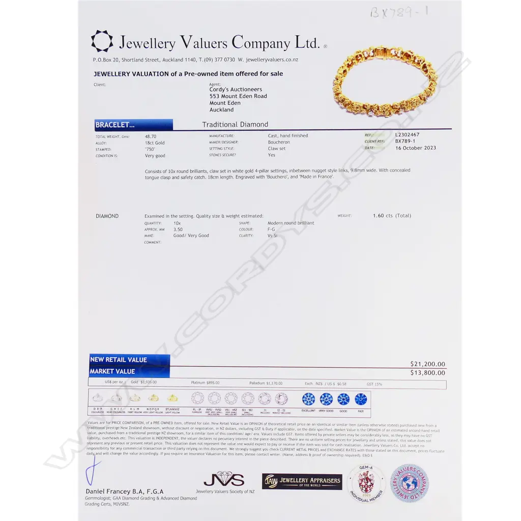 An 18ct gold and diamond bracelet, Image 1++