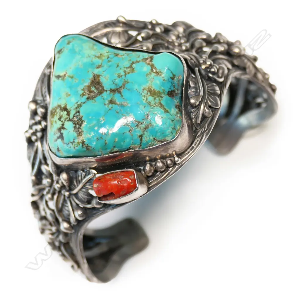 A vintage silver Arts and Crafts style cuff, Image 1++