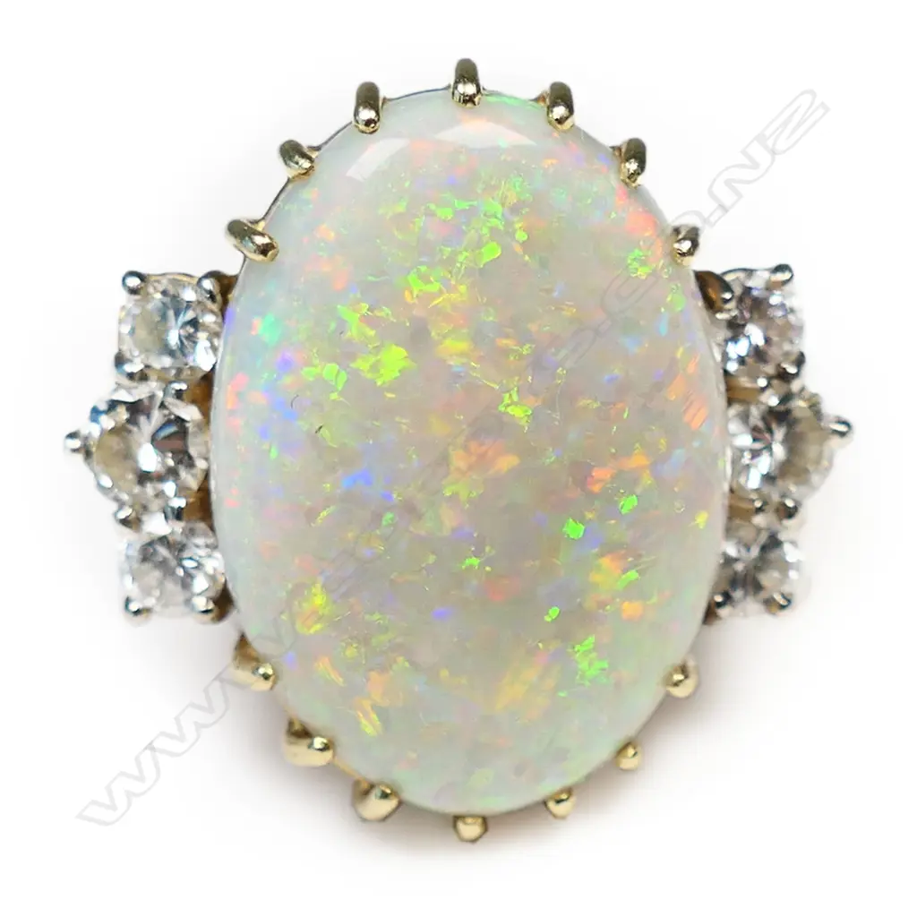 A good 18ct gold large opal and diamond ring, Image 1++