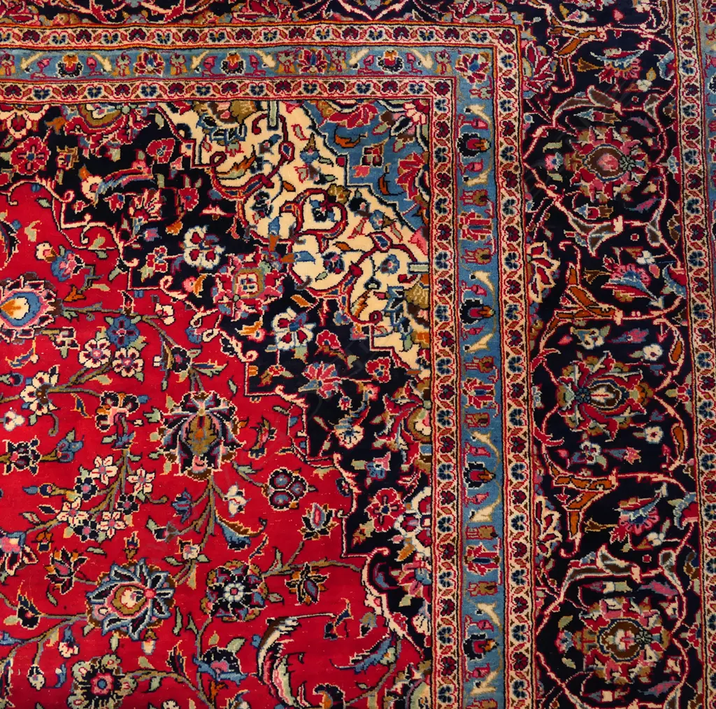 A large hand knotted Iranian Tabriz carpet 3 X 4m, Image 1++