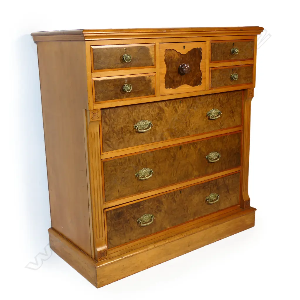 A colonial kauri scotch chest, Image 1++