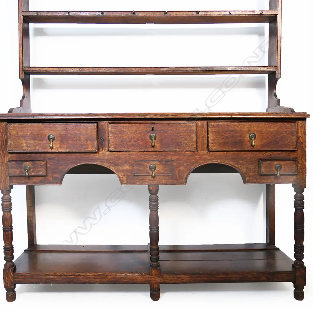 A Georgian country oak Welsh dresser, Image 1++