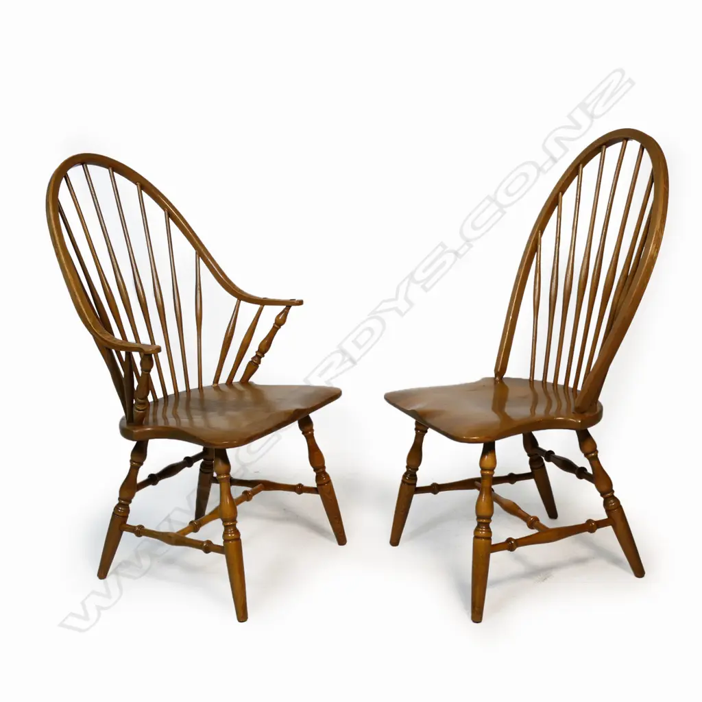 A rare set of eight Yugoslavian beech Windsor chairs, Image 1++