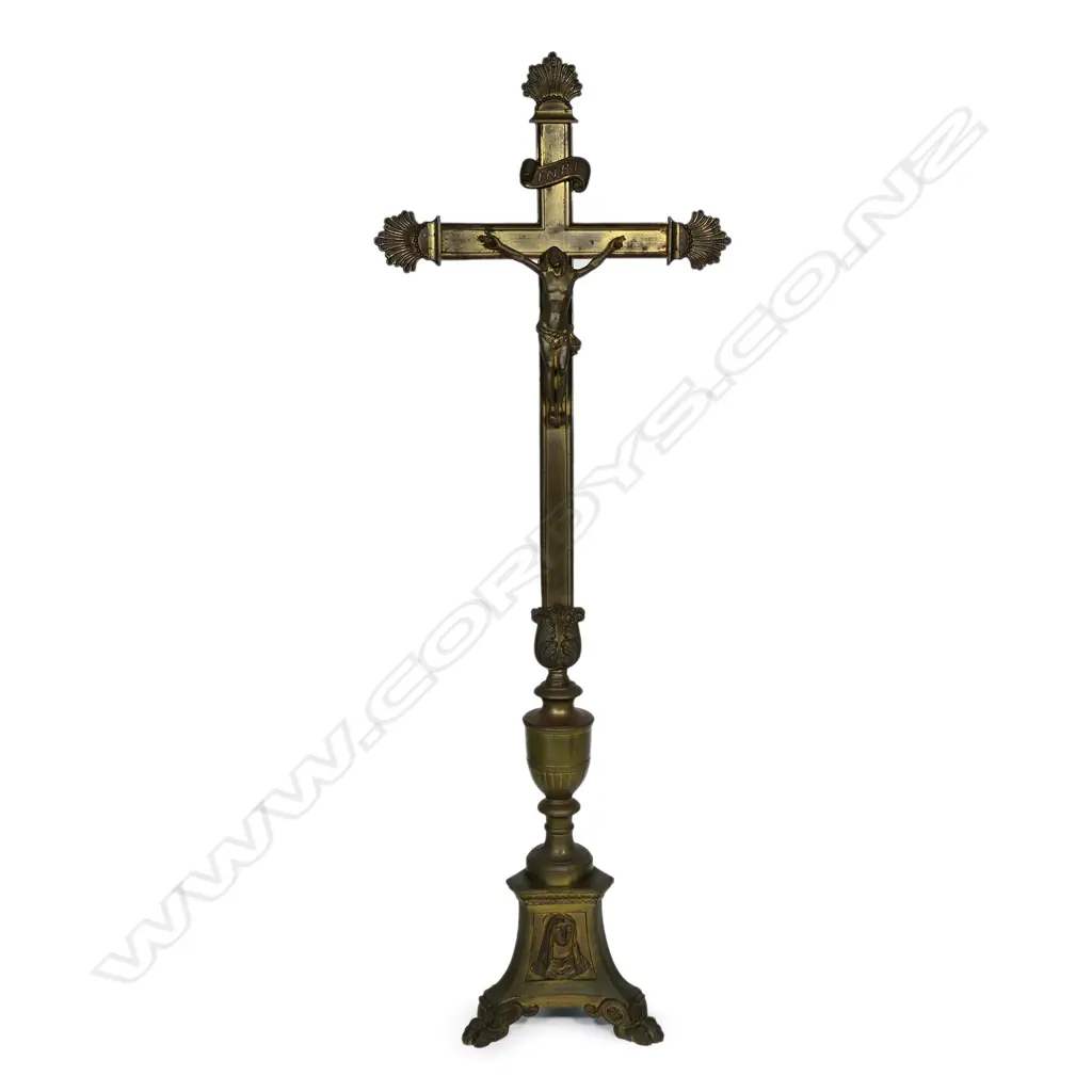 An vintage French brass altar crucifix, Image 1++