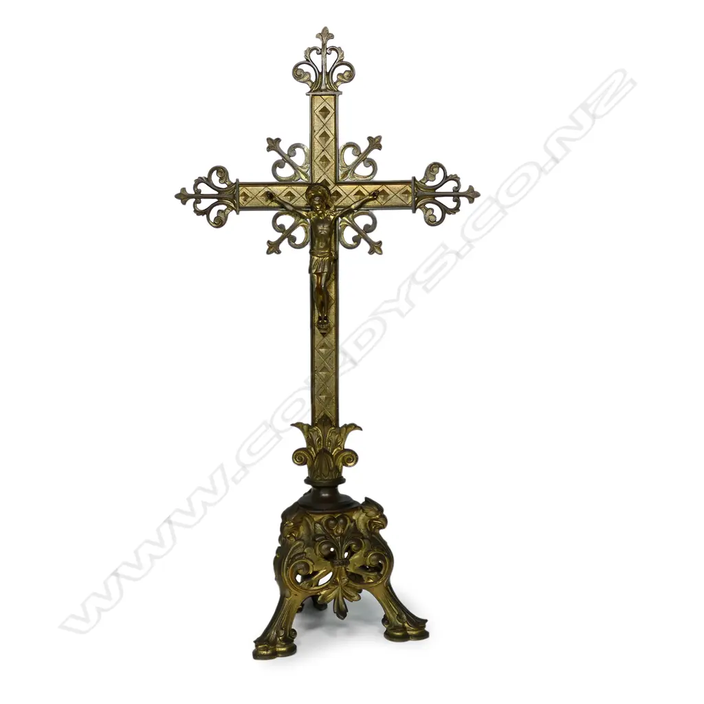 A vintage French brass altar crucifix, Image 1++