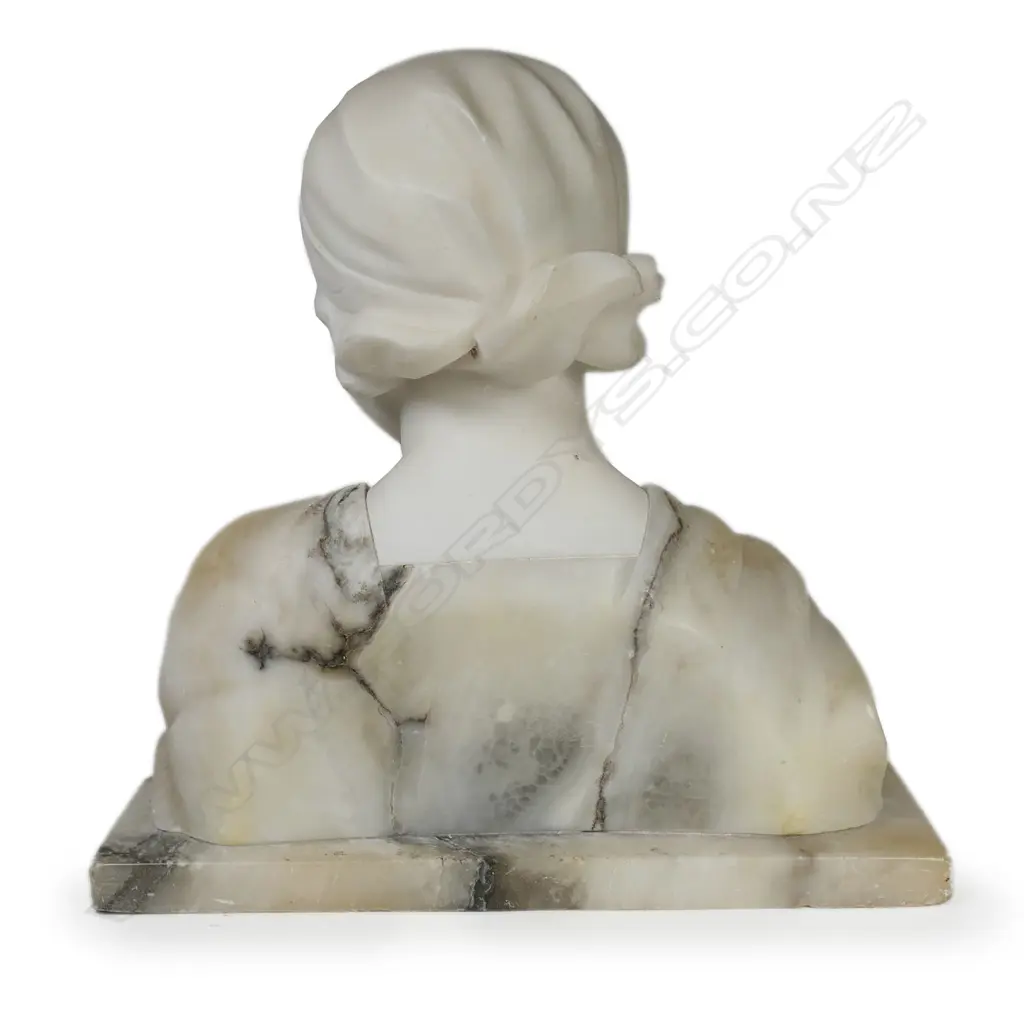 An early 1900s marble and alabaster bust, Image 1++