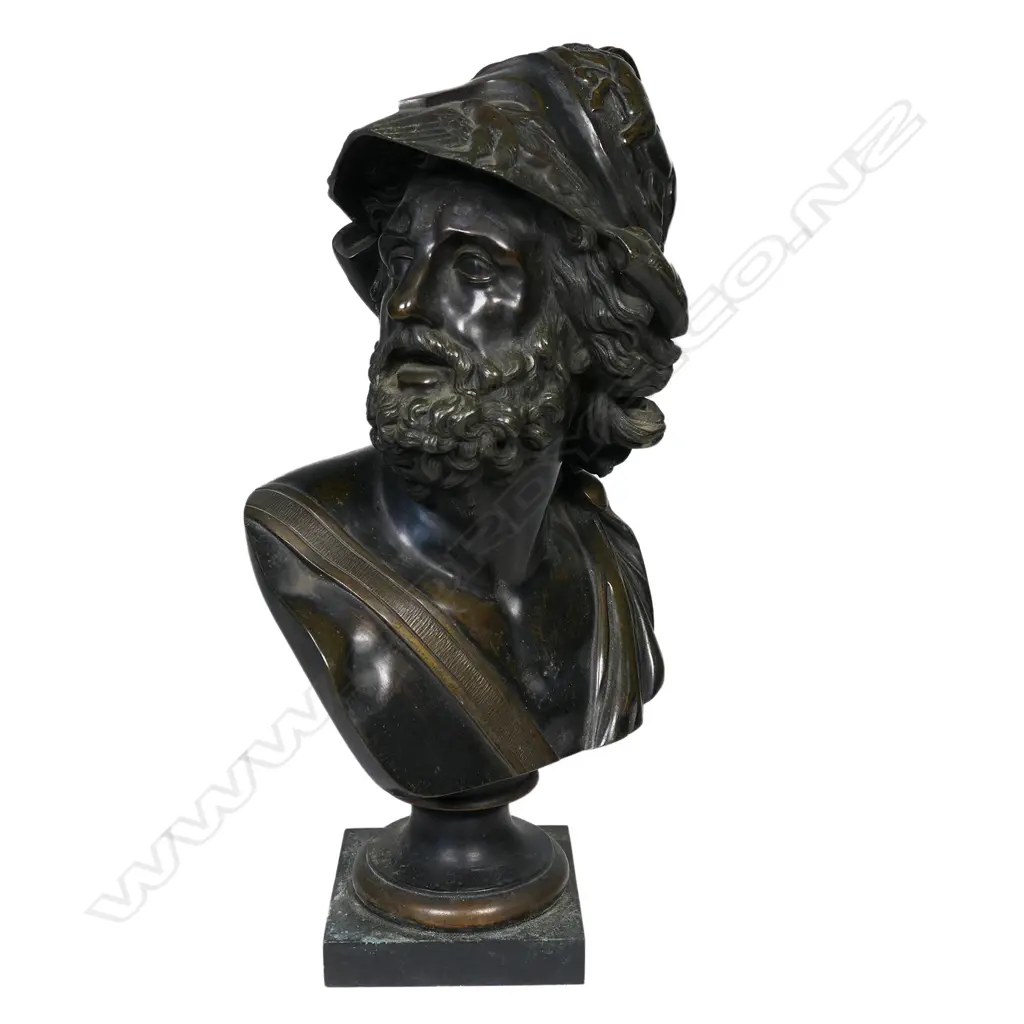 An antique patinated bronze library bust of Menelaus, Image 1++